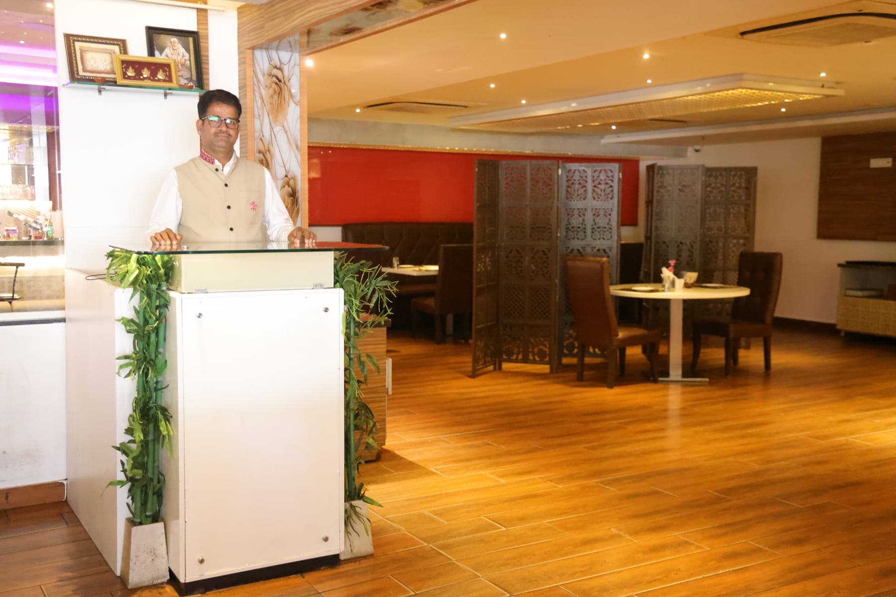 The reception desk at the entrance to the restaurant